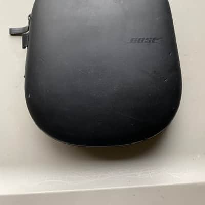 Bose Headphones 700 Wireless Noise Canceling with charging case (Read) image 8