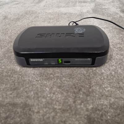 Shure Pg4s Receiver Wireless System - UHF Frequency, Reliable Performance - Excellent image 10
