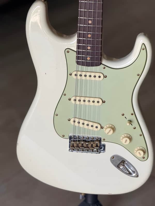 Fender Custom Shop Limited Edition 1964 L-Series Stratocaster Journeyman Guitar 2025 - Aged Olympic White image 1