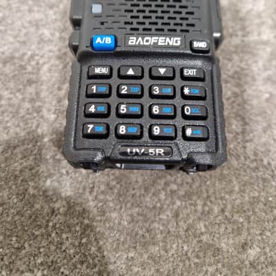 Baofeng UV-5R Black Receiver - Like New w/ Original Box & charging port, Antennae image 11