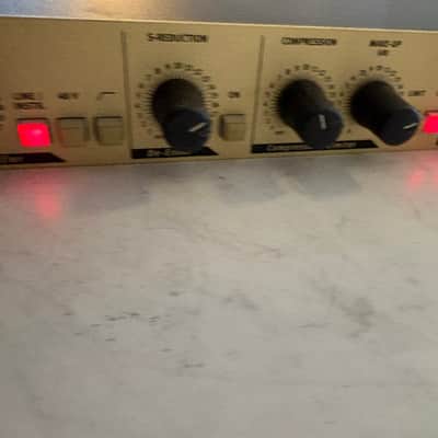 SPL 2058 Track One Channel Strip 2001 - 2009 - Gold image 3