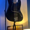 RARE 2017 Fender American Professional JAZZ BASS BLK MN