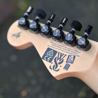 Charvel Sean Long Signature Pro-Mod San Dimas® Style 1 HH HT M - Neon Pink(1) image 8