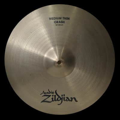 1980's Avedis ZILDJIAN 16" MEDIUM-THIN CRASH CYMBAL! LOT RK980 image 1