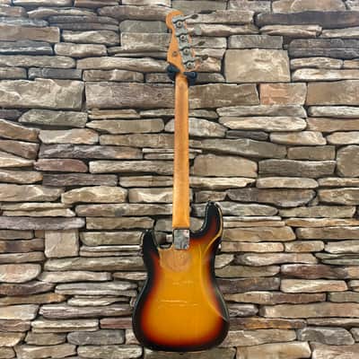 Fender Precision Bass 1966 - Sunburst w/ Non-Original Chipboard Case image 8
