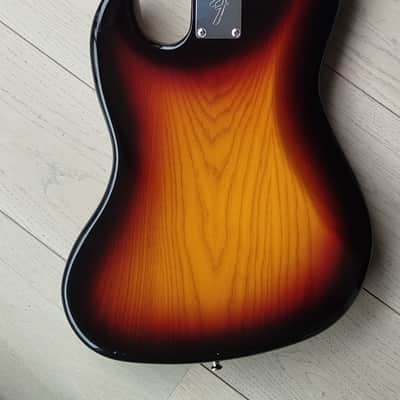 Fender USA 1982 Jazz Bass / Precision Fretless neck - Sunburst image 12