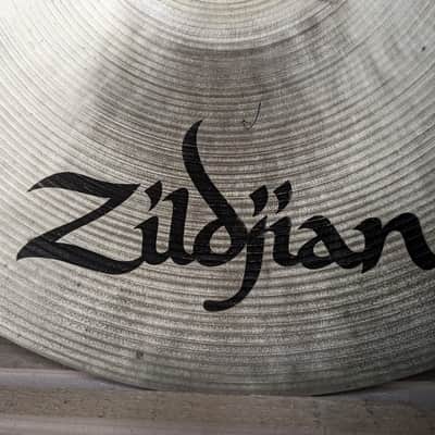 Zildjian 18" A Series Thin Crash Cymbal 1982 - 2012 - Traditional image 11