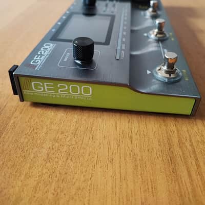 Mooer GE-200 Guitar Multi-Effects Unit including Pedal carrying bag image 9