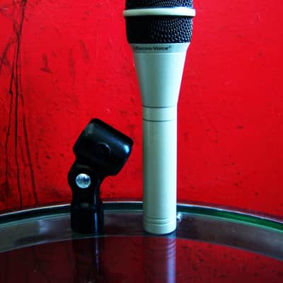 Electro-Voice PL80C / PL80 Handheld Supercardioid Dynamic Microphone Low Z w accessories image 16