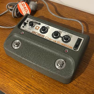 Stunning Boss CE-1 chorus 1982 near mint in original box! image 4