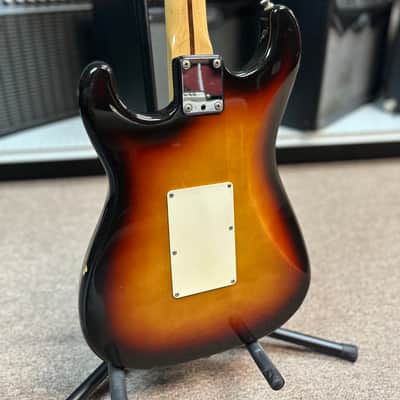 Fender Stratocaster ST-557 1989 MIJ - Sunburst image 11