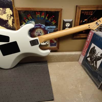 Rare Kramer Pacer Imperial USA 1984 Banana Headstock- Artic White image 15