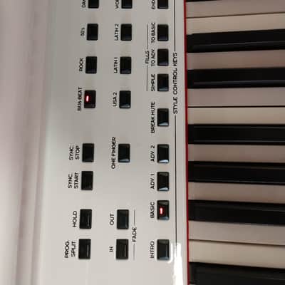 Viscount Maestro Digital Grand Piano 1990's High Gloss White image 4