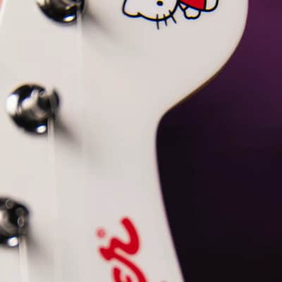 Squier Fender X Hello Kitty White Stratocaster with Gig Bag image 6