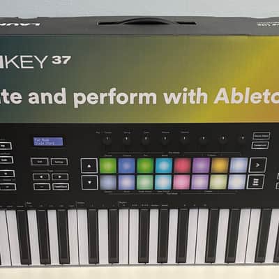 Novation Launchkey 37 MKIII MIDI Keyboard Controller 2020 - Present - Black image 4