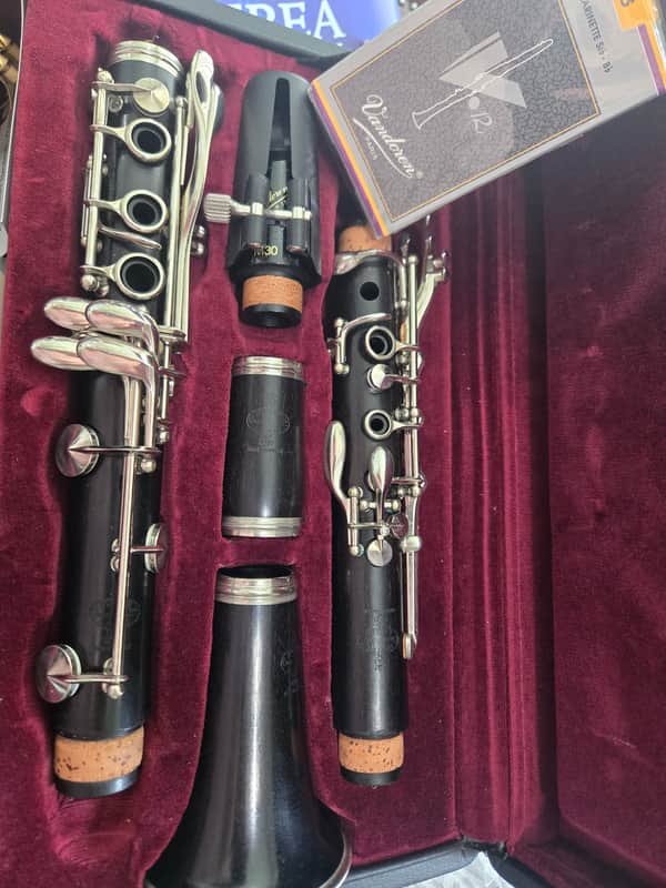 Buffet Crampon R-13 Professional Bb Clarinet