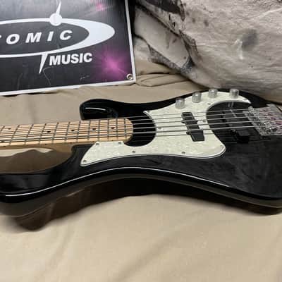 Dean Hillsboro 5 V J-Style 5-String Bass Black image 11