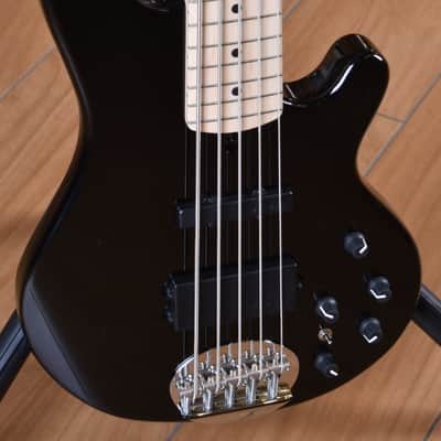 Lakland Skyline 5502 5 Black image 2