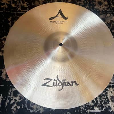 Zildjian 18" A Series Medium Crash Cymbal - Traditional image 1