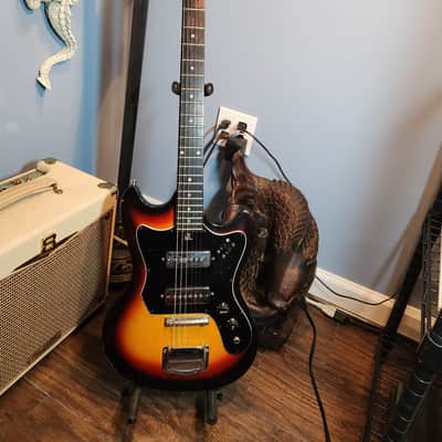Kawai Vintage Made in Japan Offset Body Electric Guitar 1960s Red