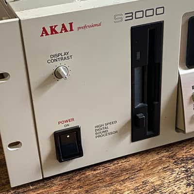 Akai S3000 Sampler 4MB , SCSI image 2