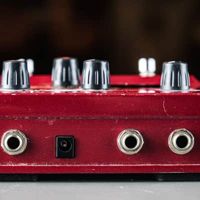 2000s Akai Deep Impact SB1 red image 3