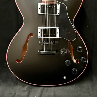Rafferty Semi Hollow - Satin black with red binding image 6