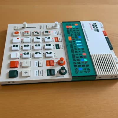 Teenage Engineering EP-40 Riddim Supertone - Present - Grey image 4