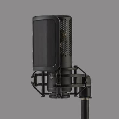Shure KSM32C / SM Cardioid Condenser Microphone Studio Kit image 3