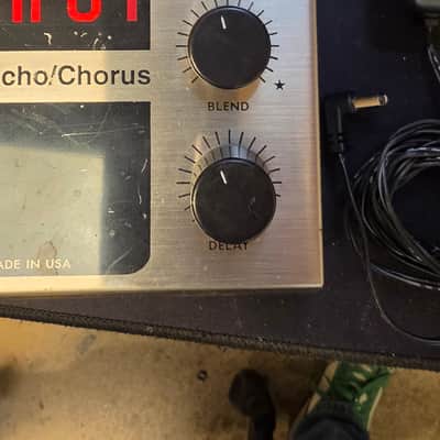 Electro-Harmonix Stereo Memory Man 90's Reissue w/power supply Echo Delay Chorus 1990's image 3