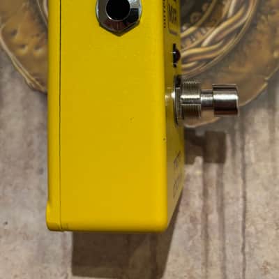 MXR M148 Micro Chorus 2005 - Present - Yellow image 4