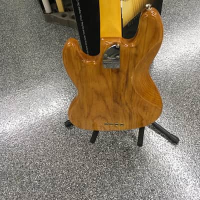 Fender American Professional II Jazz Bass with Maple Fretboard 2020 - Present - Roasted Pine image 5
