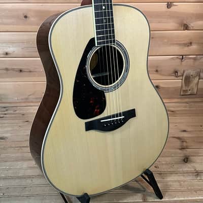Yamaha LL16 ARE Left-Handed Acoustic Guitar - Natural image 1