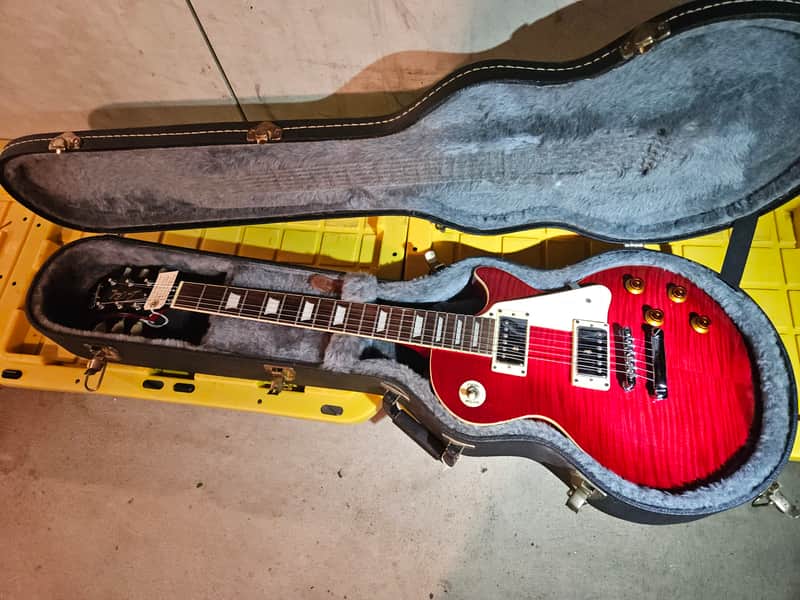 Epiphone flametop les paul ,cherry red Older model in minty condition, circa 1995 image 1