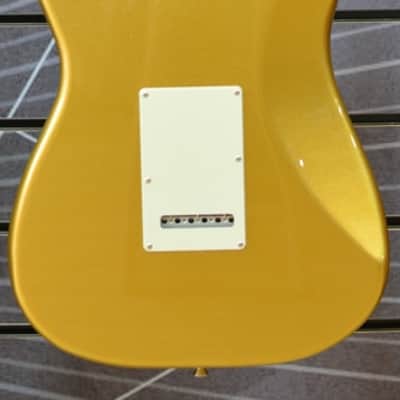 Fender Hybrid II Stratocaster Custom Limited Edition - Mystic Aztec Gold - Incl Gig Bag image 7