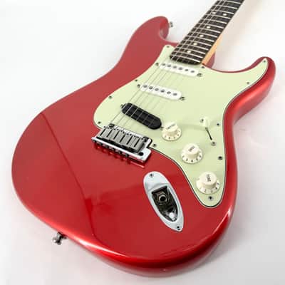 2001 Fender American Series Stratocaster – Chrome Red image 2