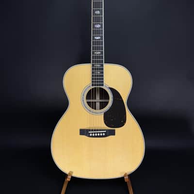 Martin J-40 Acoustic Guitar image 1