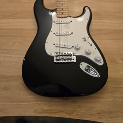 Fender Fender Stratocaster 2000s? - Black laquer image 2