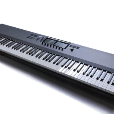 Native Instruments Komplete Kontrol S88 MK2 - Gearspace