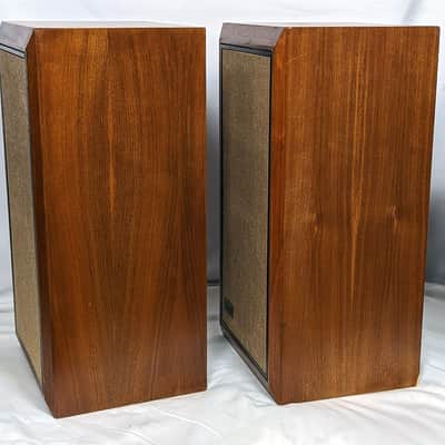 Pair of KLH Model #5 Floor Speakers 1975 Vintage Walnut image 11