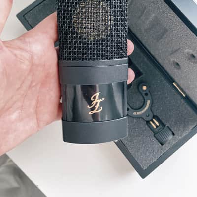 JZ Microphones V11 Cardioid Large-Diaphragm Condenser Mic image 3