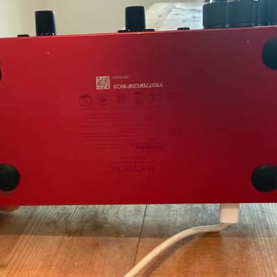 Focusrite Scarlett 2i2 3rd Gen USB Audio Interface 2019 - Present - Red / Black image 4