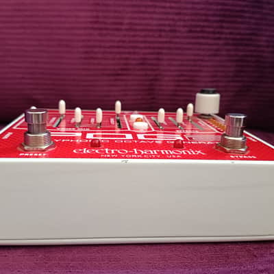 Electro-Harmonix POG2 Polyphonic Octave Generator 2009 - Present - Red / White image 2