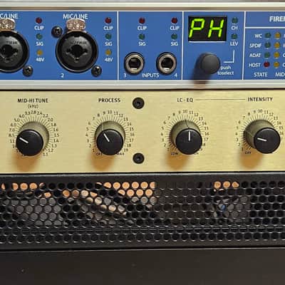 Sansui AU-α607XR Silver Integrated Amplifier in Excellent