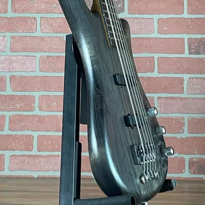 Warwick Pro Series Corvette Standard 5-string Electric Bass Guitar - Nirvana Black Transparent Satin image 10