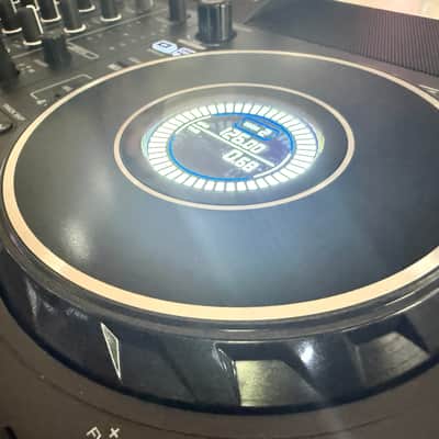 Denon SC LIVE 4 Standalone 4-Deck DJ System 2022 - Present - Black image 4