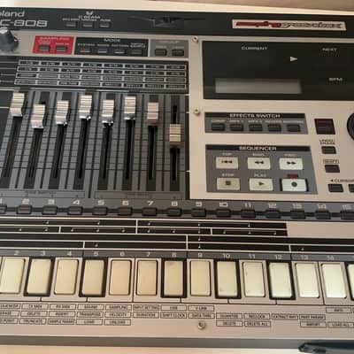Roland MC-808 - Nero e grigio image 2