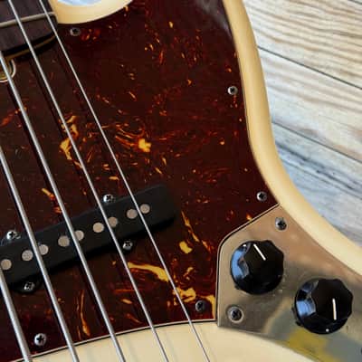 2015 Fender American Standard Jazz Bass V - Olympic White image 6