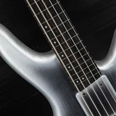 Ibanez GWB25TH SWF Gary Willis - 25th Anniversary Silver Wave Burst Flat image 8