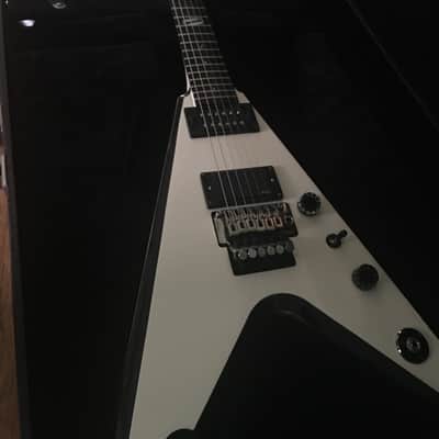 Dean Razorback V White with Black Bevels image 3